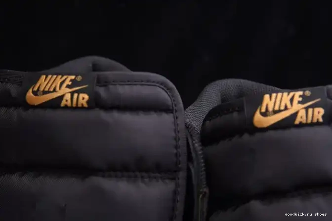 METALLIC RETRO HIGH BLACK 1 JORDAN (2020) GOLD AIR 555088-032 0427